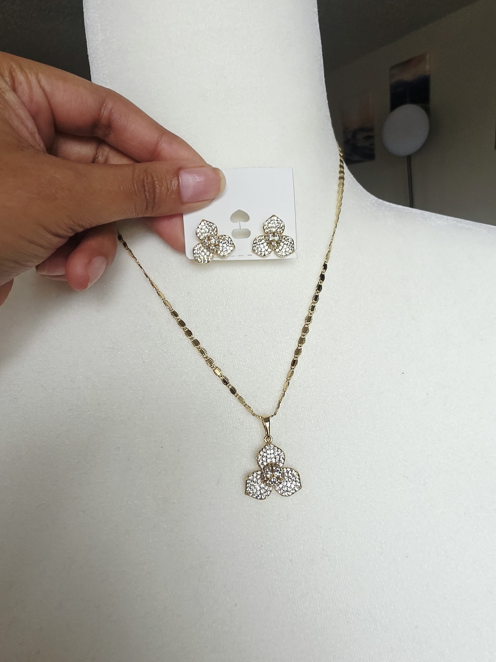 Set De Aretes Y Cadena Oro Laminado 14k